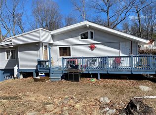 178 Wanda Ave, Waterbury, CT 06708