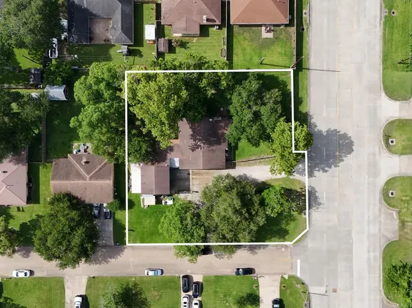 4406 N Fm 646, Santa Fe, TX 77510