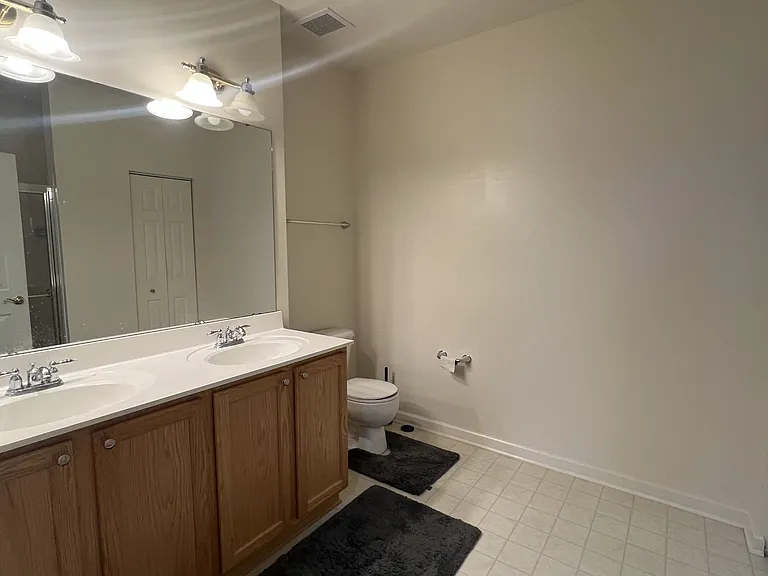 2001 Whispering Ponds Ct #1-2D-2D — Photo 15