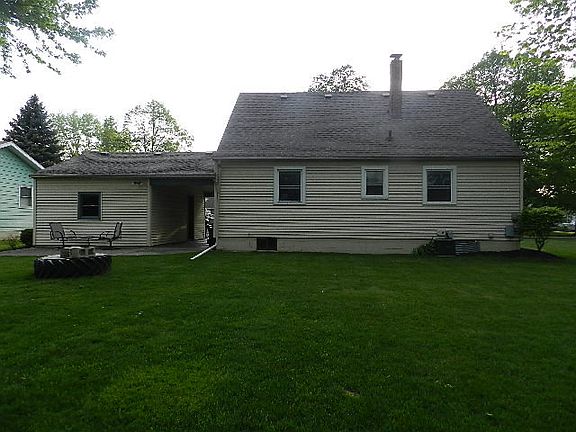 5th image of 374 Uhler Ave