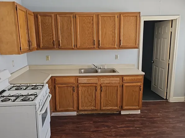 56 Elm St #1-L, Holyoke, MA 01040