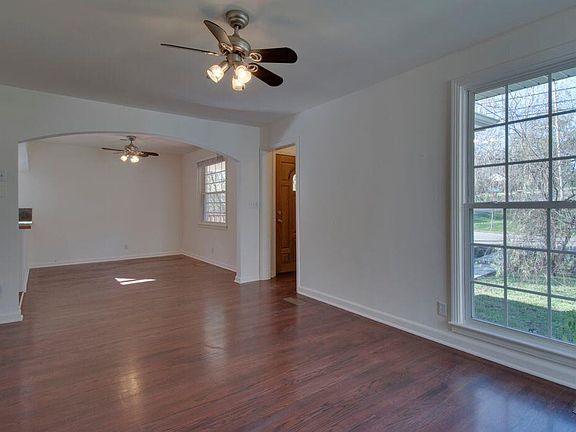 4th image of 4900 Inglewood Ct