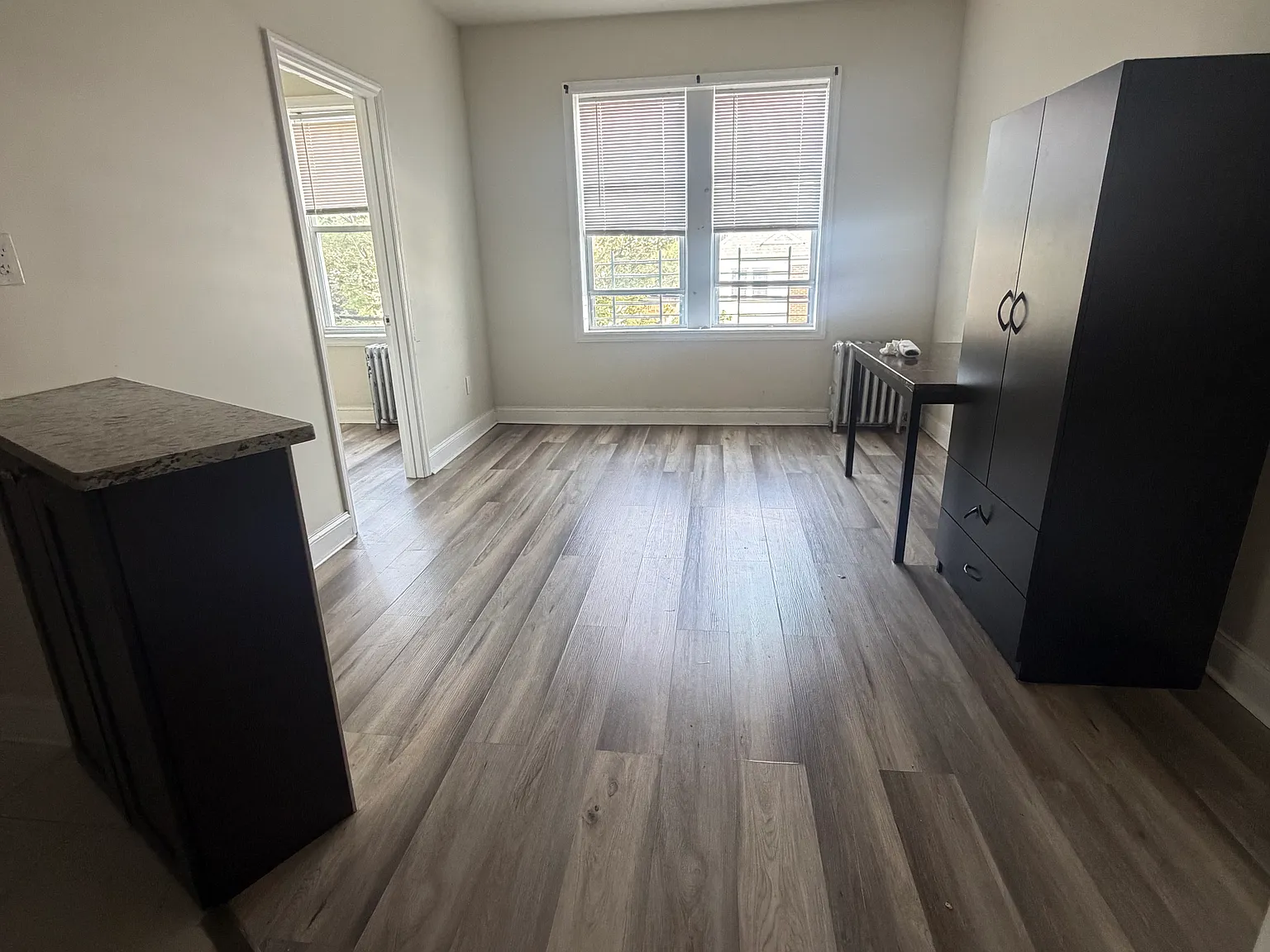 2 bed, 750 sqft, $2,100 — Photo 4