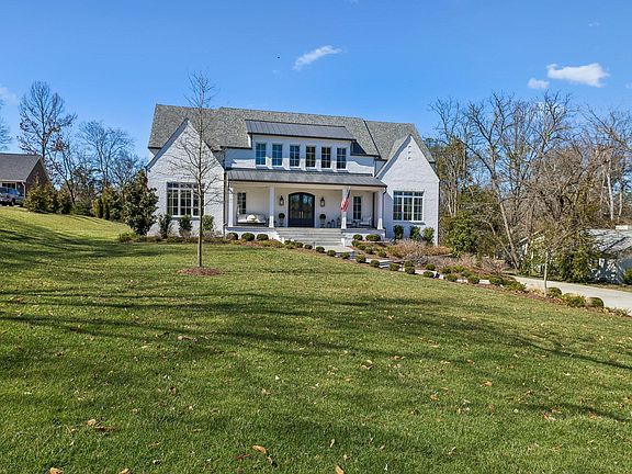 4th image of 1213 Lavada Pl