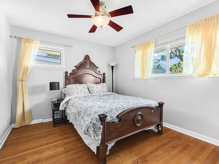 10813 Berkshire St — Photo 8