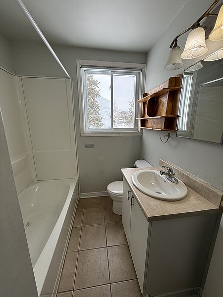 Ottawa House for rent - 3 Bedrooms — photo 8