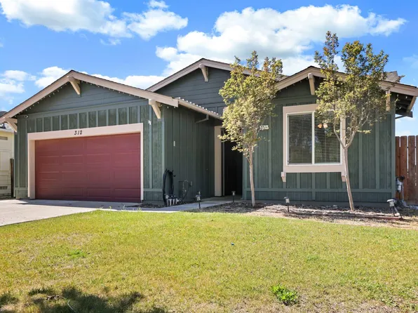 312 Copper Crest Dr, Copperopolis, CA 95228