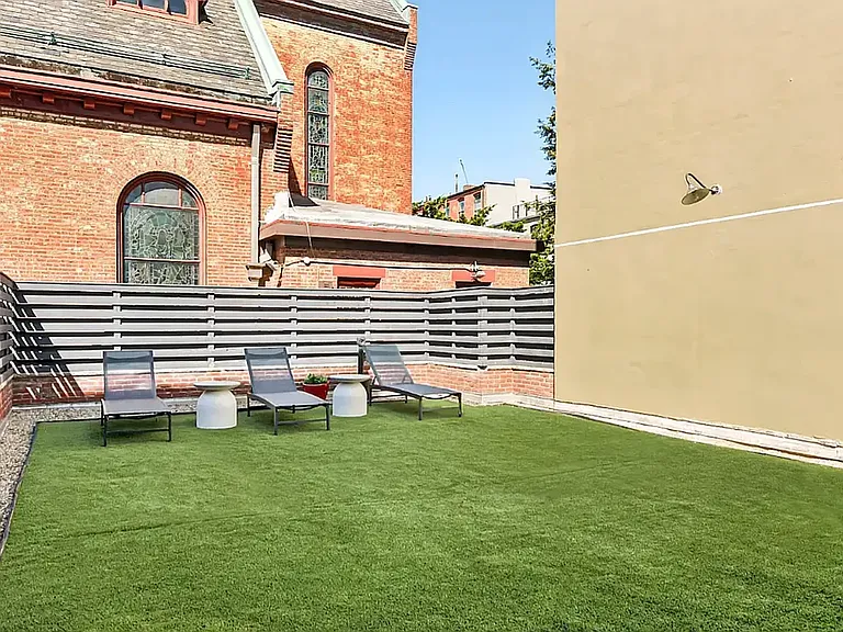 180 Bainbridge St #401 — Photo 12