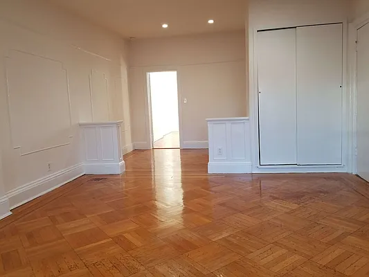 Rented by Brownstone Property Group | media 18