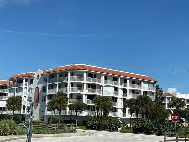 1st image of 8903 Laguna Ln Unit 201