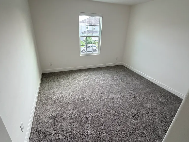 4925 Olivia Ct — Photo 40