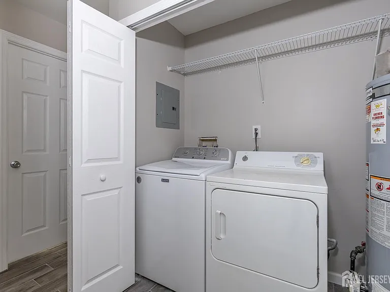 2301 Bayhead Dr — Photo 17