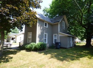 155 Walnut St, Coloma, MI 49038