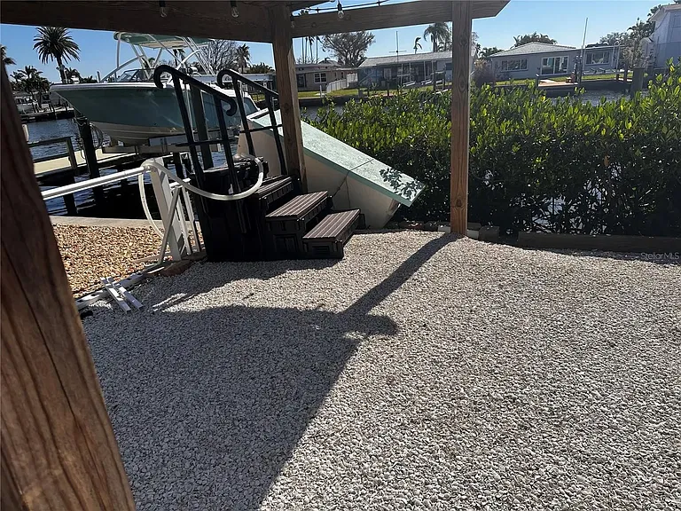 17727 Long Point Dr — Photo 25