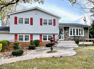 907 Elm Ave, Absecon, NJ 08201