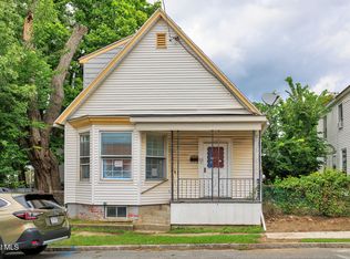33 110th St, Troy, NY 12182