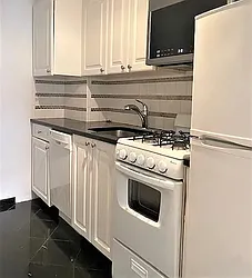 Rented by CitySites Real Estate Group