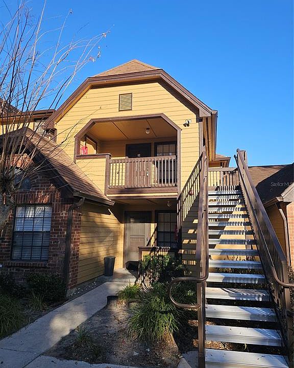 1st image of 415 LAKEPOINTE DRIVE #204