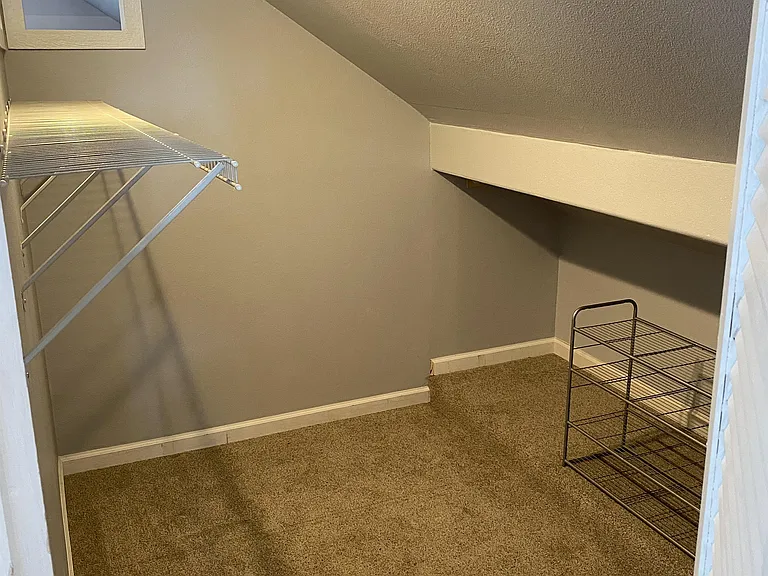 327 Bonfoy Ave #201 — Photo 18