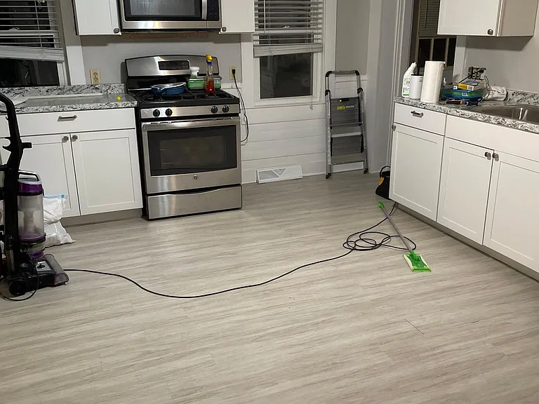 48 Salisbury Ave — Photo 3