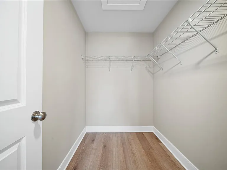 330 Highbridge Ln — Photo 20