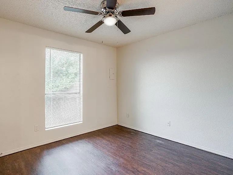 10265 Aurora Dr — Photo 10