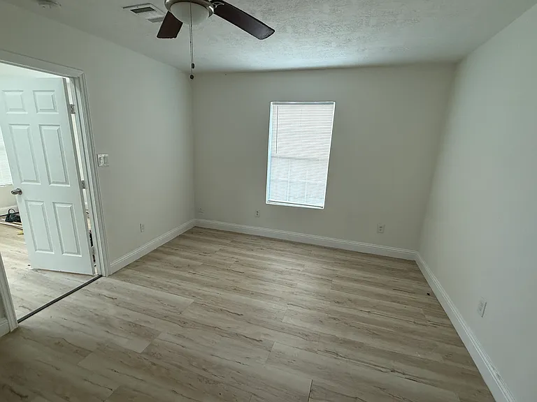 3614 Lydia St — Photo 4
