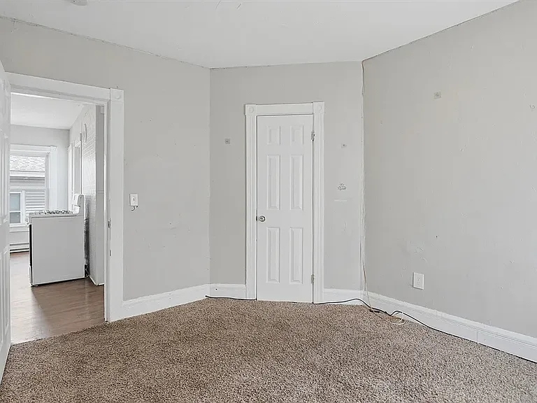 31 Aetna St #3 — Photo 32