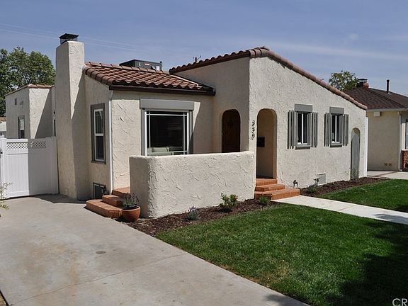 3rd image of 330 N Griffith Park Dr