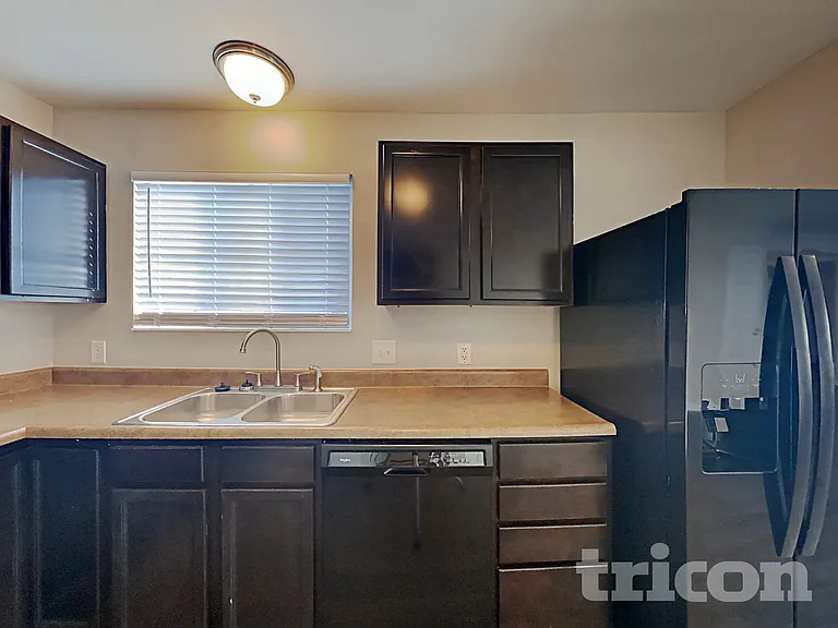 6077 W Jamison Dr — Photo 4