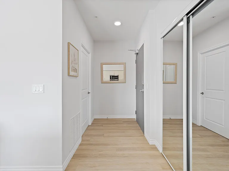 70 Dean Ave — Photo 20