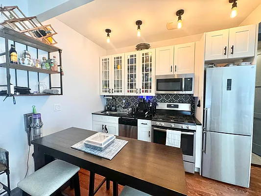 Rented by Bedford And Dean LLC | media 3