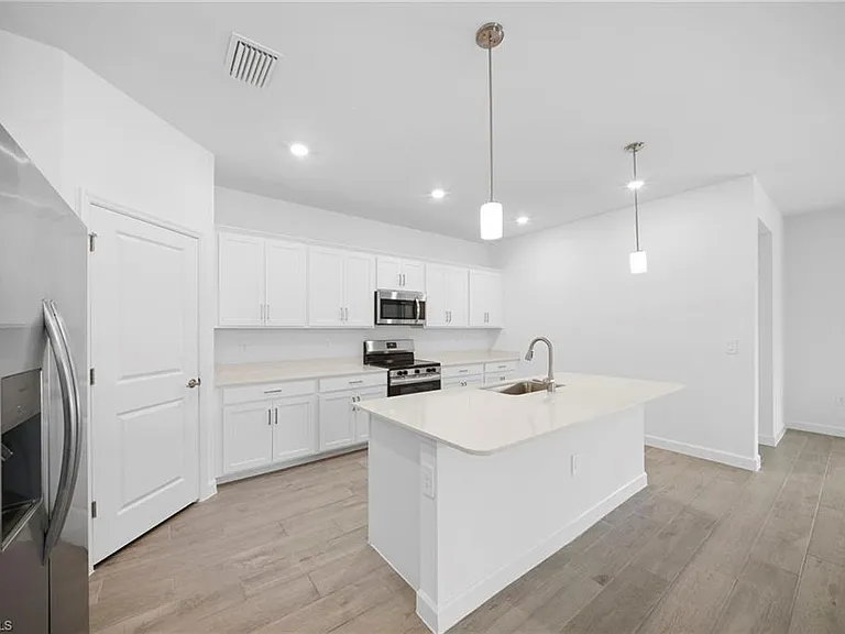 14279 Winding Cedar Way — Photo 11