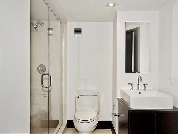 5th image of 254 Park Ave S APT 3J