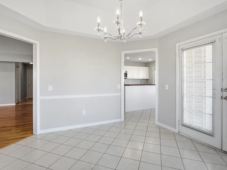 1613 Banchory Cir — Photo 15