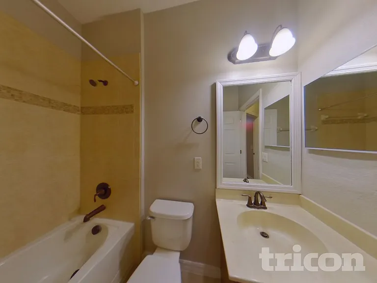 351 Fairmount Park Ct — Photo 14