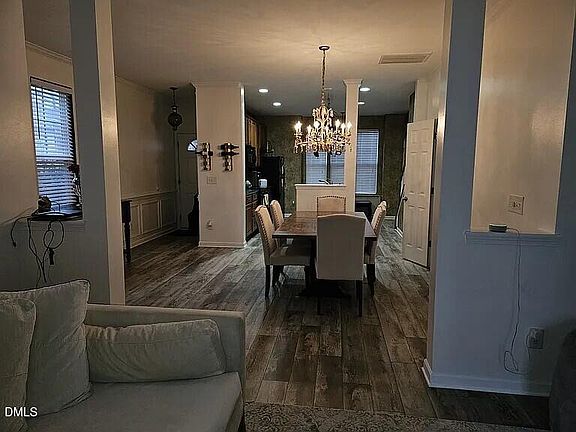 5th image of 4602 Peyton Hall Way