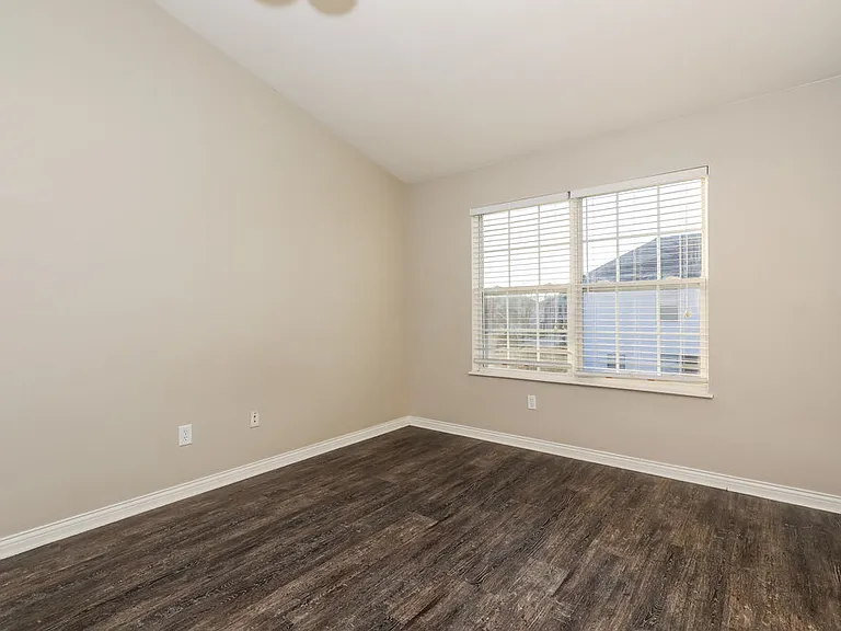 6379 McKee Dr — Photo 10