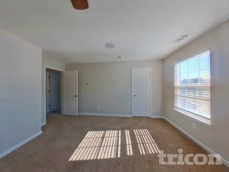 2920 Cherry Point Ln — Photo 5