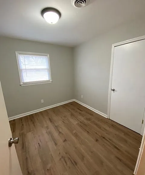 1200 Glenwood Ave #B — Photo 10