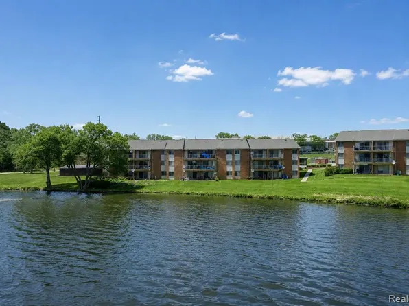 1928 Klingensmith Rd, Bloomfield Hills, MI