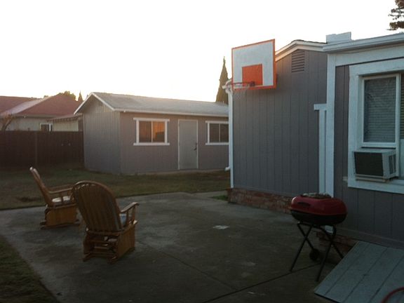 2nd image of 498 Bradley Ave
