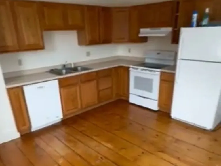 113 Lyme Rd — Photo 1