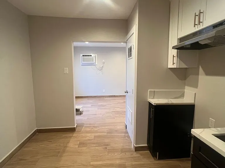 9514 Avalon Blvd — Photo 1