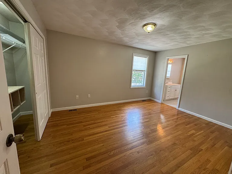 15 S Locust Ave #1 — Photo 9