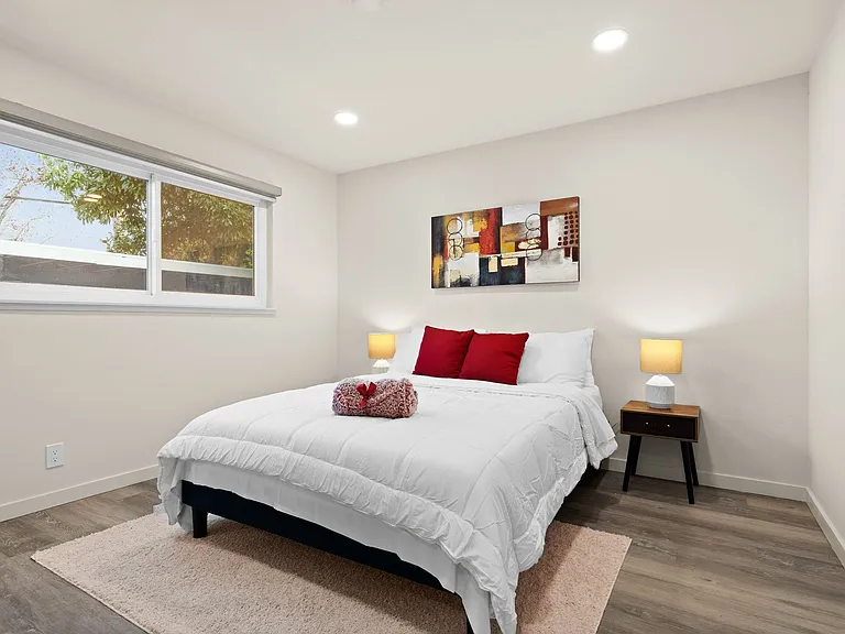 Dunster Dr Apartments, Five Minute Walk to Downtown Campbell — Photo 13