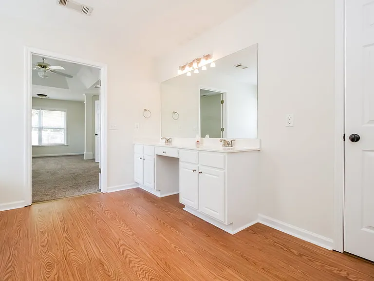 2934 Cooper Woods Ln — Photo 11