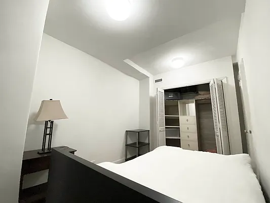 Rented by Bond New York | media 53