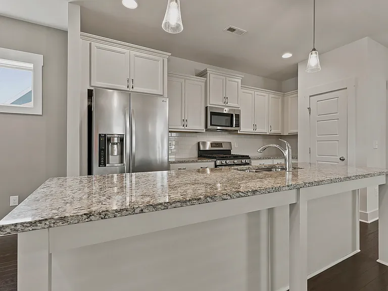 6260 Taylor Rd — Photo 12