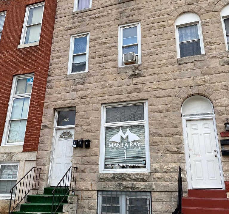 1st image of 219 E North Ave